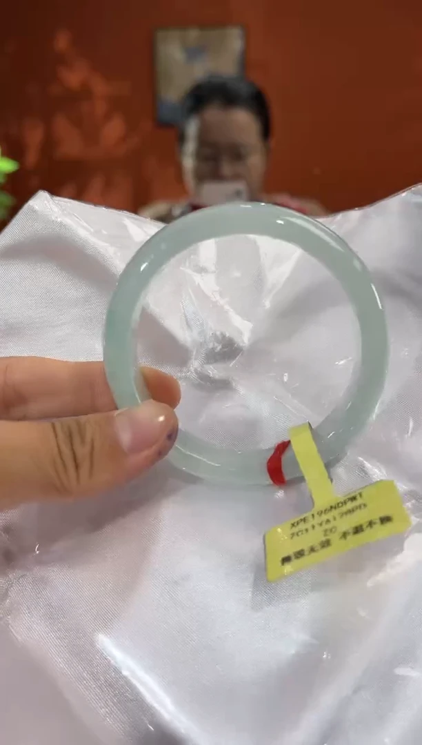 未镶嵌手镯翡翠翡翠手镯