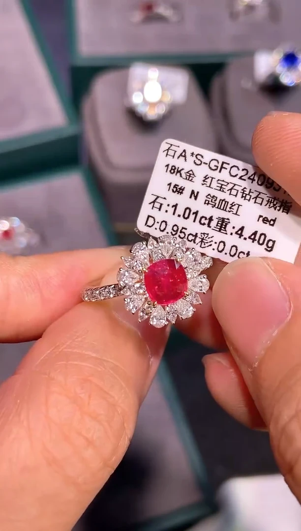 18K金镶嵌戒指红宝石【闪购】1.01ct/展会同步价/无烧鸽血红