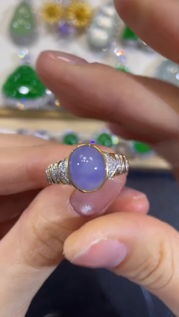 颈饰18K金镶嵌翡翠团购1