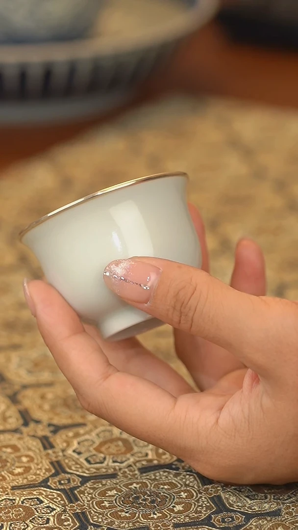 杯子舜瓷永乐甜白包银炉式杯