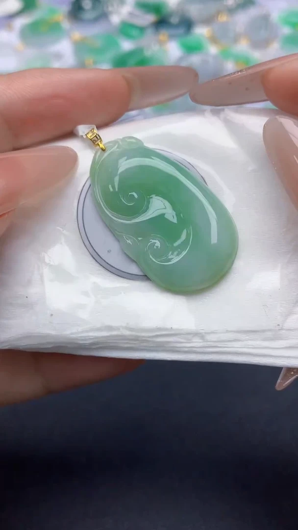 翡翠未镶嵌颈饰天然缅甸a货翡翠百元以上9元证书费自理