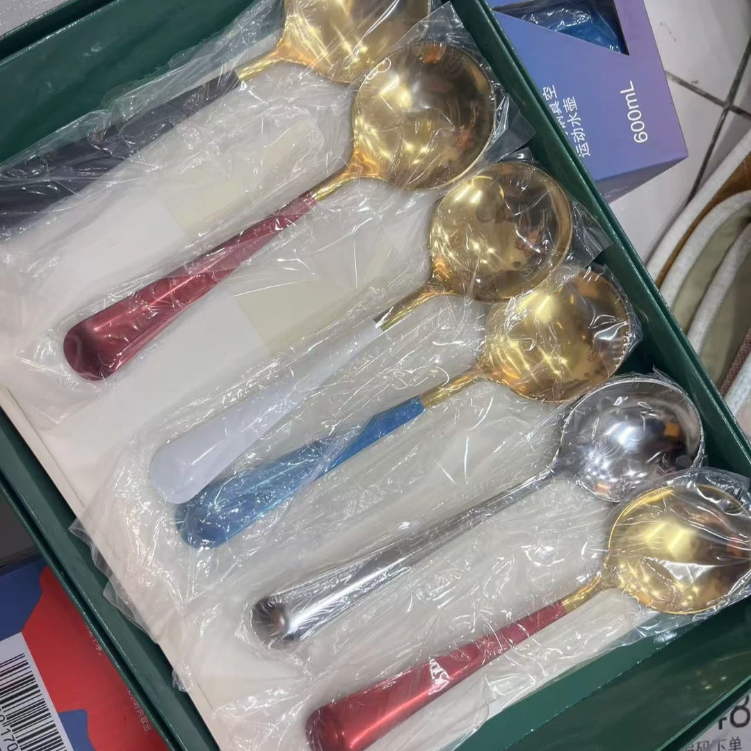 新款不锈钢勺子家用