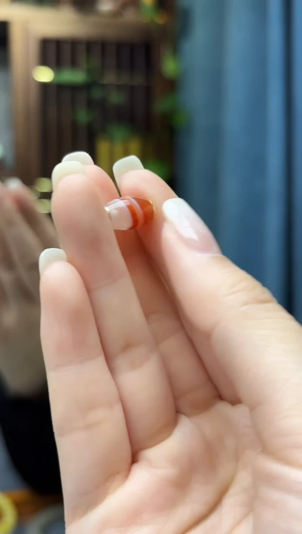 18K金镶嵌车挂玛瑙/玉髓18K金玛瑙桶珠配饰ZX