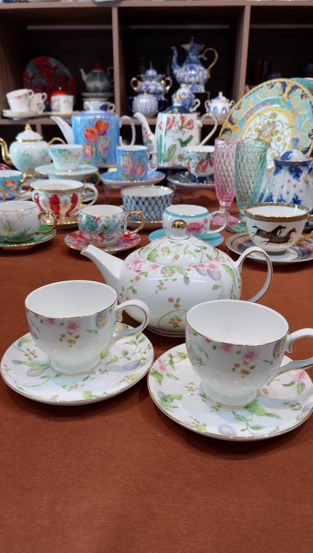 【闪购商品】瓷片甜梅1壶2杯碟·······