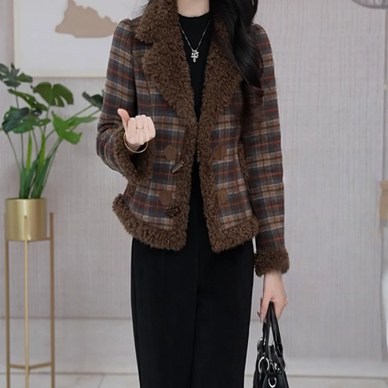 B983【外套+裤子】2025冬季新款时尚收腰显瘦格纹休闲保暖两件套