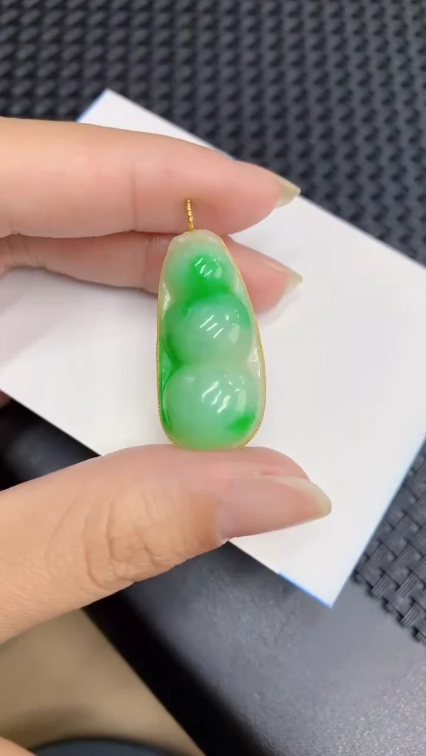 【闪购商品】翡翠颈饰18K金镶嵌            8