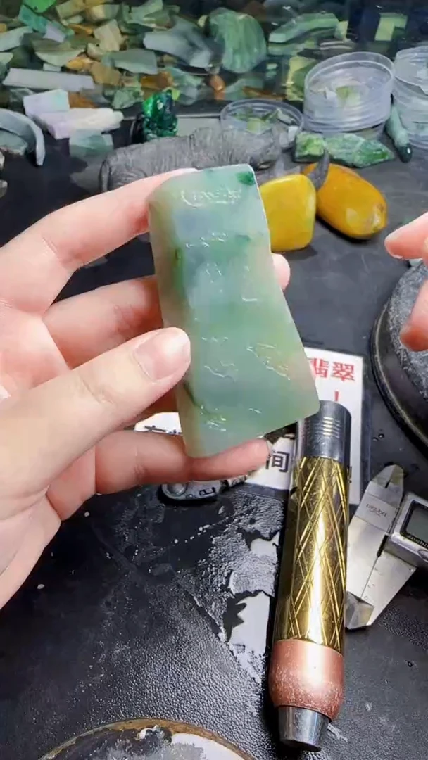 未镶嵌挂件翡翠贵****4天然翡翠075