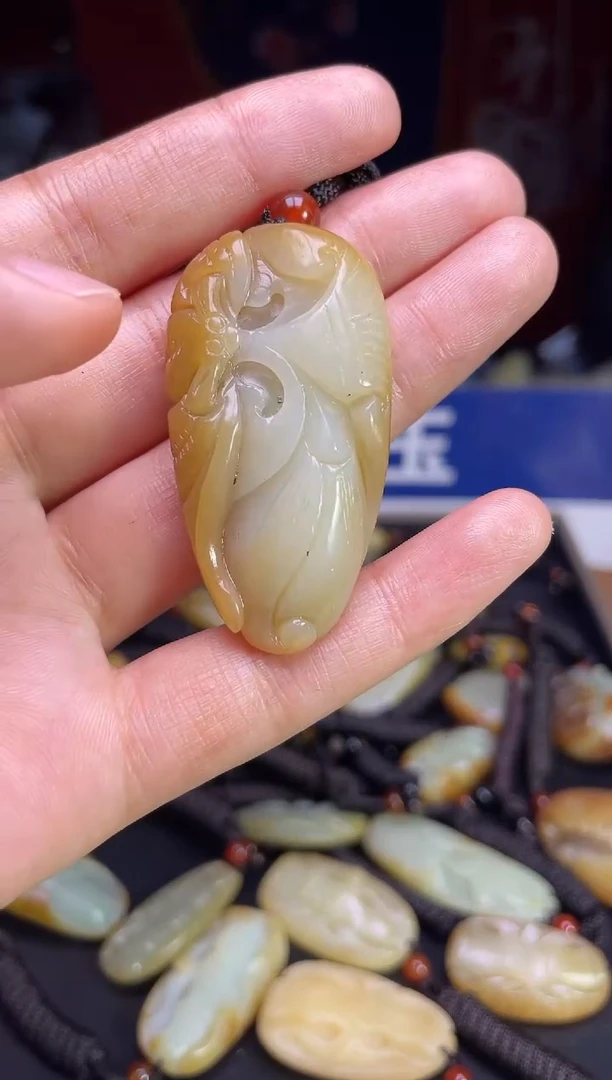 颈饰未镶嵌和田玉123