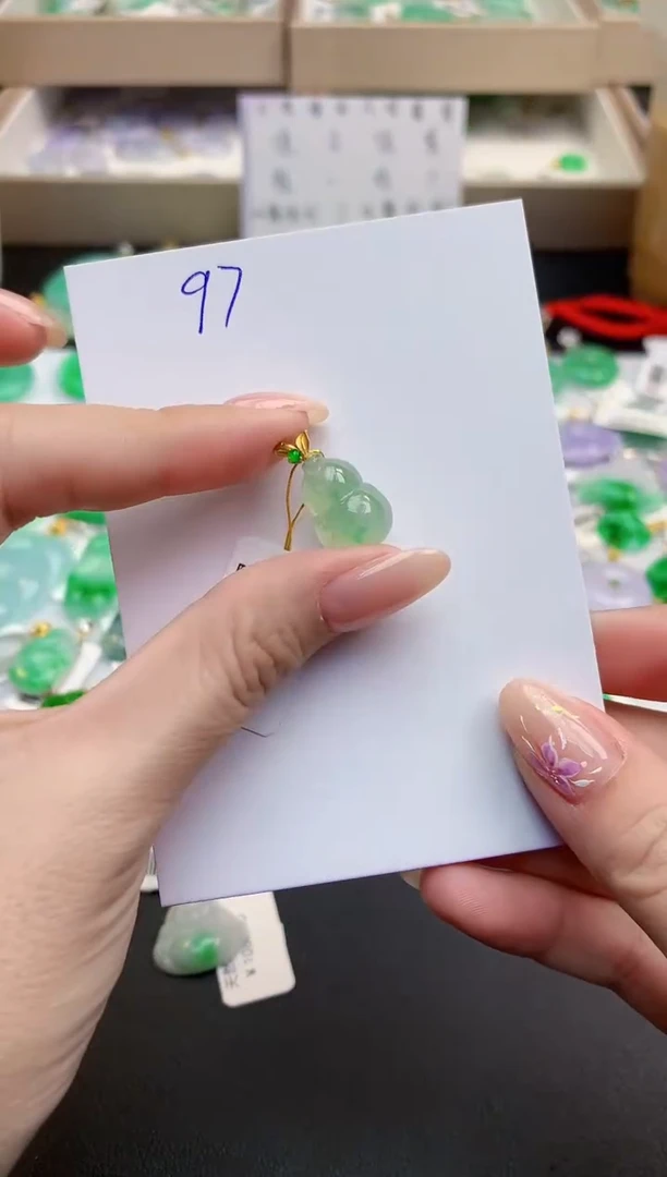 颈饰18K金镶嵌翡翠天然缅甸A货翡翠