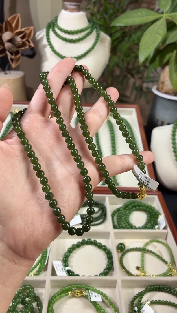 颈饰未镶嵌和田玉（碧玉）6浅菠微矿毛衣链