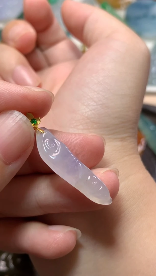 吊坠(不含链)18K金镶嵌翡翠吊坠