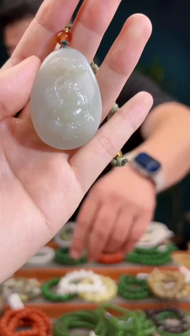 颈饰未镶嵌和田玉一物一证 拍一单发一个