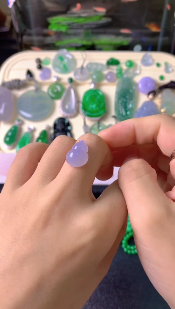 定制翡翠未镶嵌1裸玉（客户意向镶嵌）