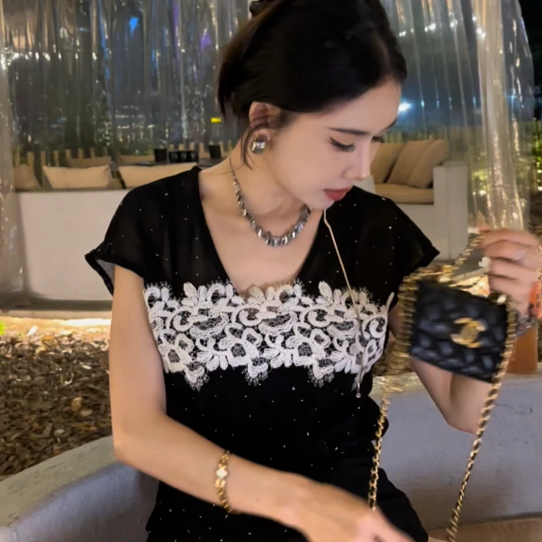 黑色时尚小众蕾丝花边拼接短袖气质设计感夏季名媛