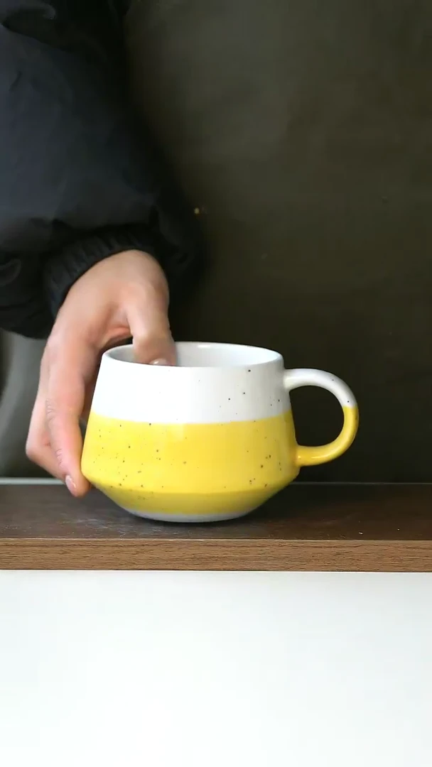 【闪购商品】陶瓷黄拼马克杯@4-2@