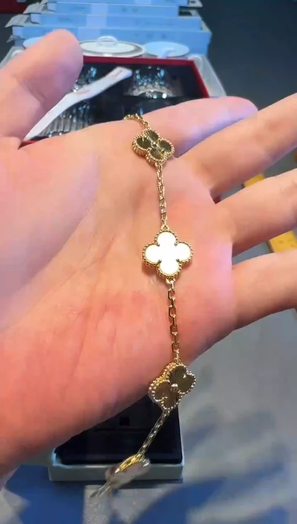 名品折扣名品折扣名品折扣