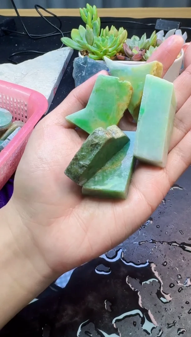 翡翠未镶嵌颈饰新*望038天然缅甸A货翡翠