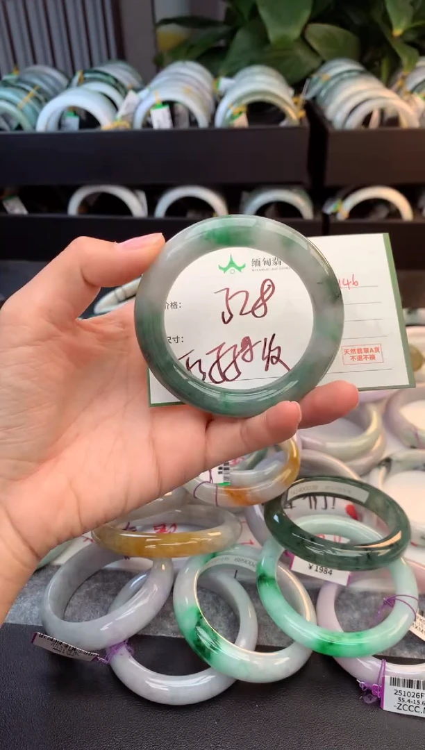 未镶嵌定制翡翠玉*宝毛货需精细抛光+多人