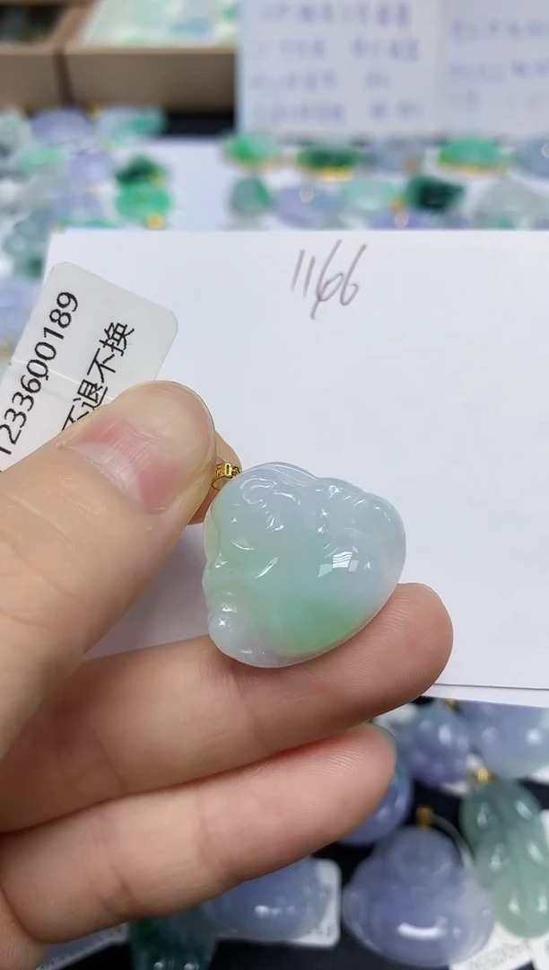翡翠未镶嵌颈饰天然缅甸翡翠A货