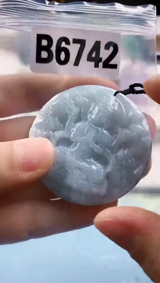翡翠未镶嵌颈饰天然翡翠吊坠挂件