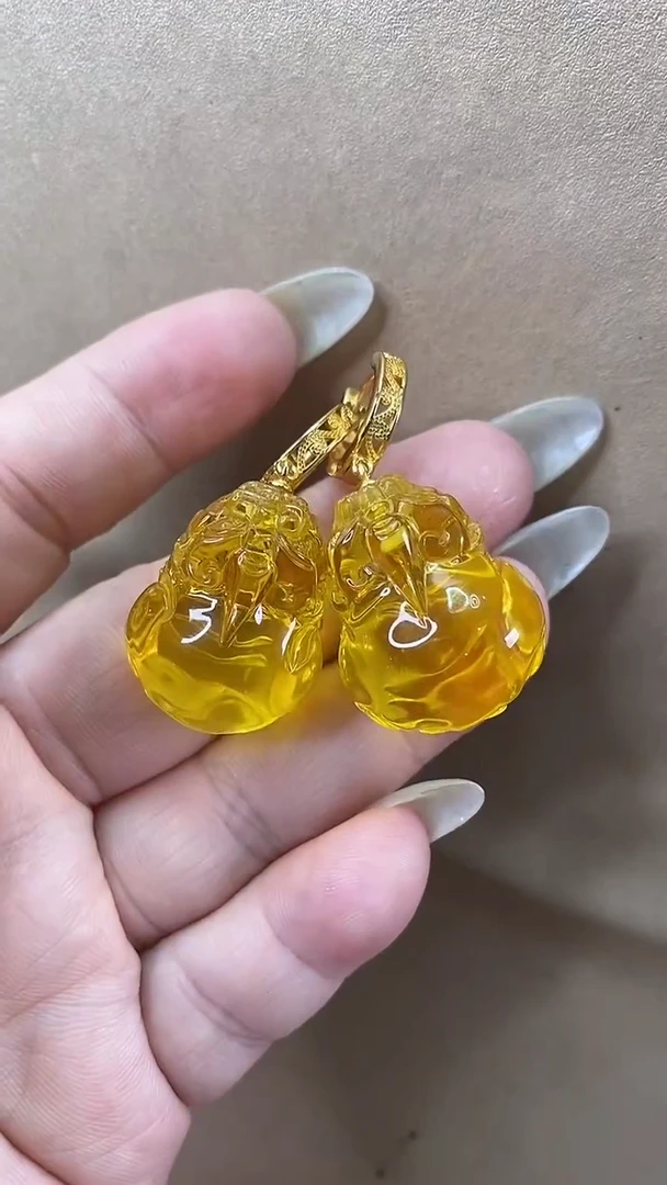 琥珀颈饰未镶嵌耳环