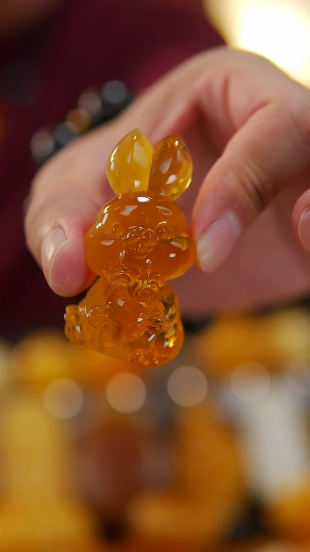 【闪购商品】金珀颈饰未镶嵌21.45兔子吊坠