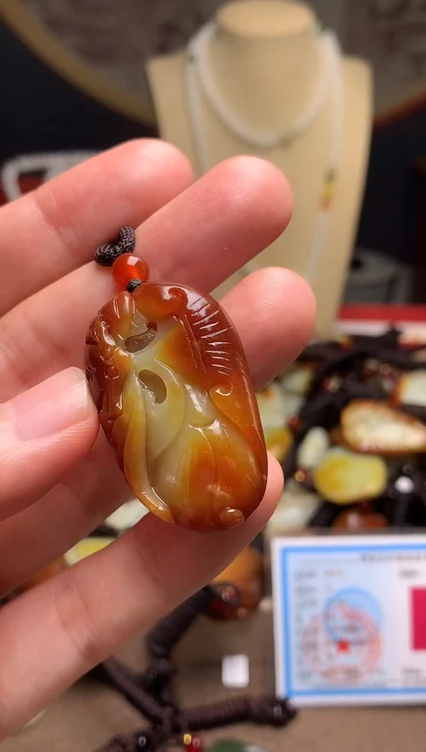 颈饰未镶嵌和田玉新疆料青海料清水和田玉吊坠