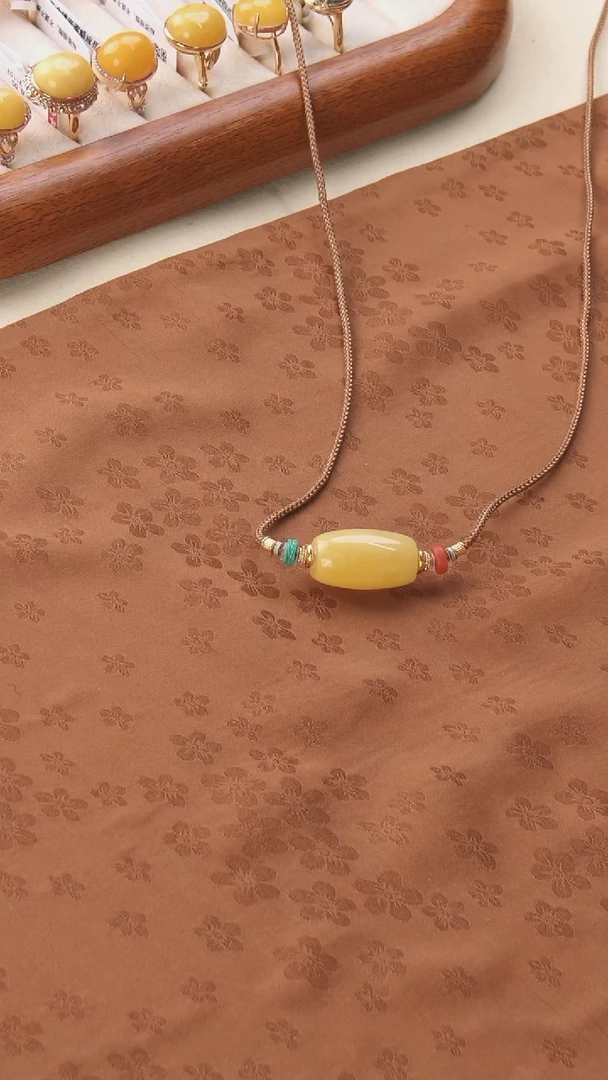 未镶嵌颈饰蜜蜡Z**行闪7  桶珠浓花短款2-3g左右