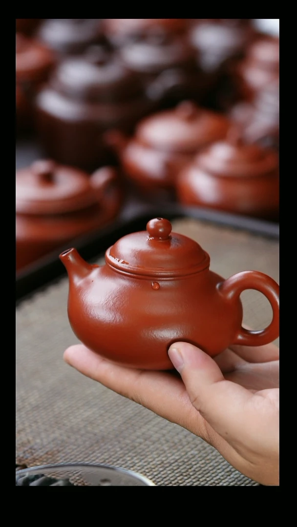 茶壶紫砂梅**客黄龙山紫砂