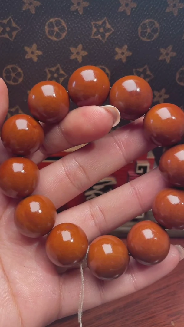 【闪购商品】橄榄核手串光珠，水晶