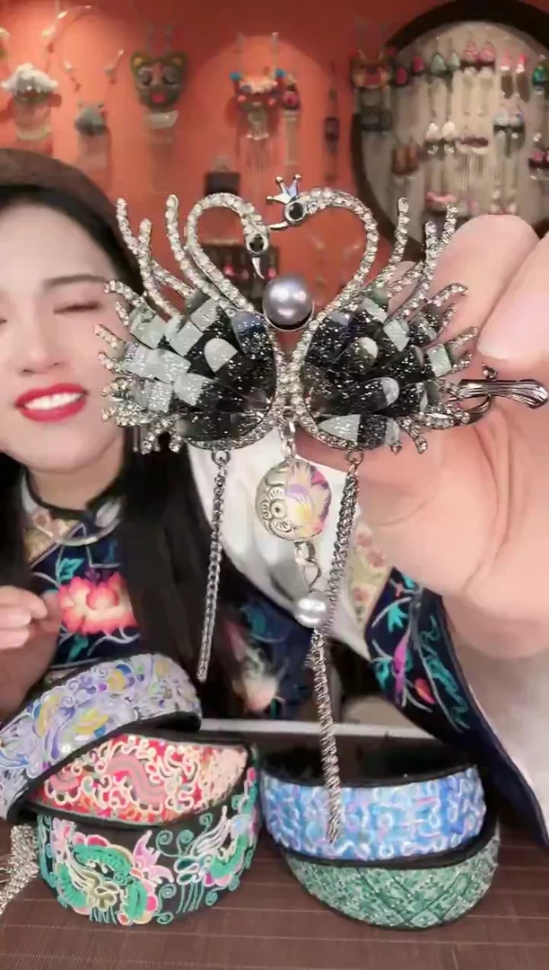 非遗手工刺绣饰品74