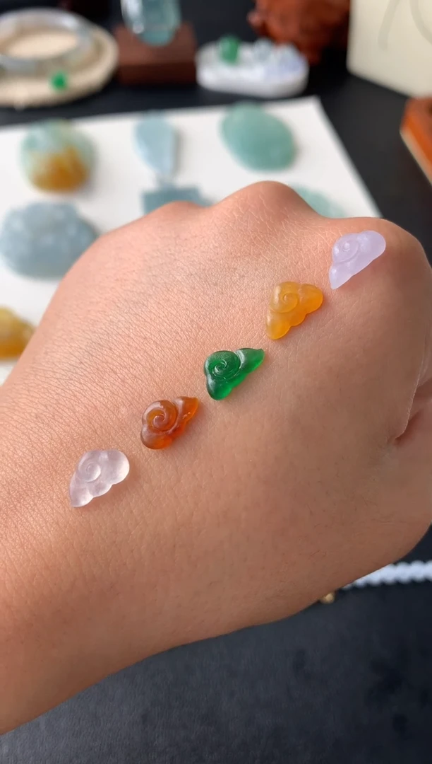 未镶嵌定制翡翠翡翠