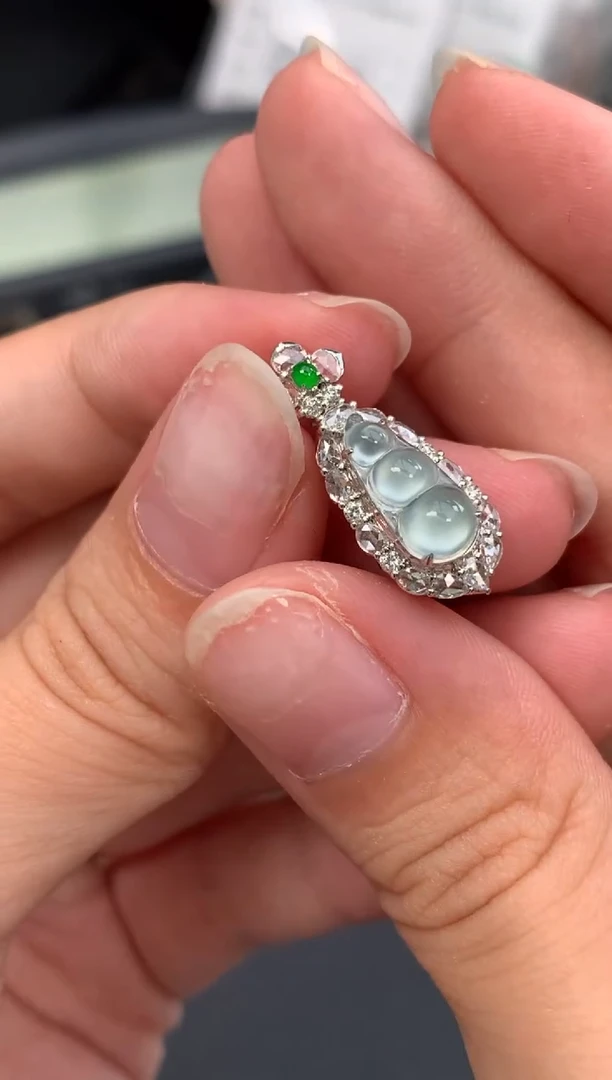 18K金镶嵌摆件翡翠48小时鉴赏期 退货不扣服务费