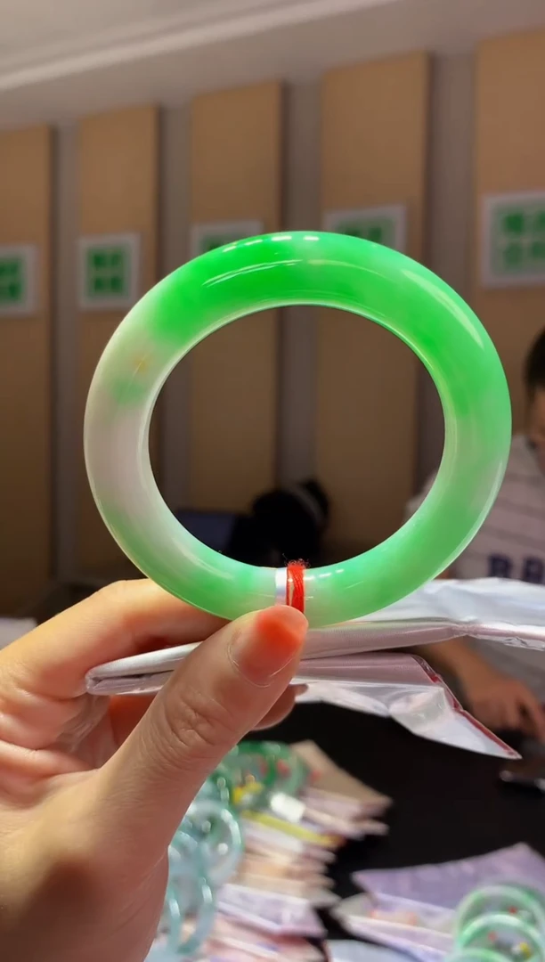 未镶嵌手镯翡翠-Q417 圈口54.9 全款13万 定金2万