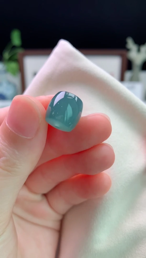 翡翠未镶嵌颈饰1070066366