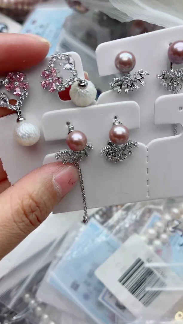 未镶嵌耳饰淡水珍珠多样性发其一，非无暇