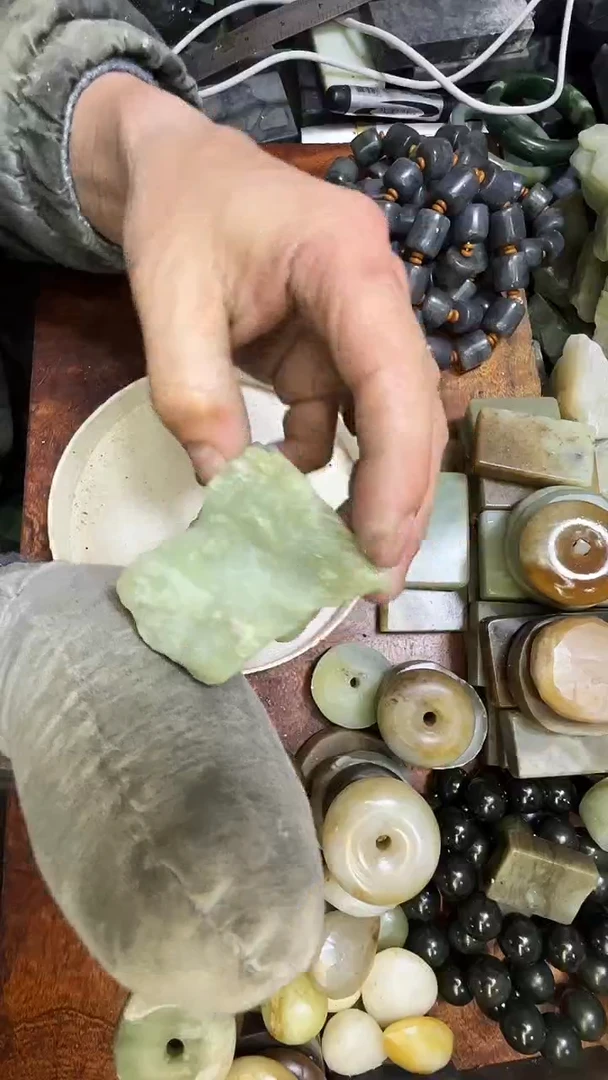 未镶嵌和田玉珠宝半成品1