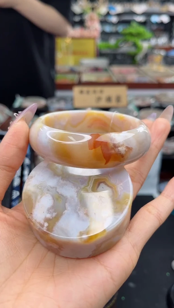 石英质玉手镯未镶嵌60圈口（赠品镯心）3681151