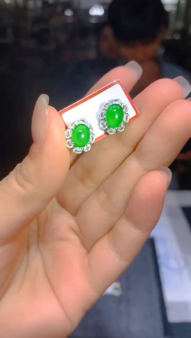 定制翡翠未镶嵌定制翡翠未镶嵌13多样性发货（发其一）