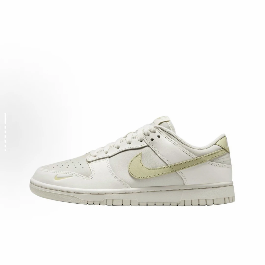 NIKE耐克女子DUNK LOW奶油欧若风百搭板鞋IB3484-001