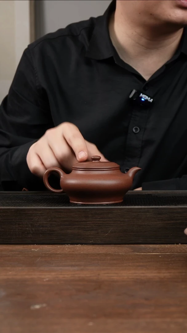茶杯紫砂全手紫泥虚扁       200CC