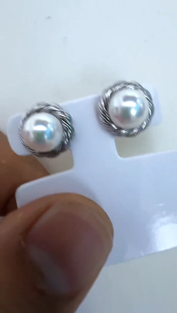 【闪购商品】海水珍珠耳饰银S925镶嵌耳钉