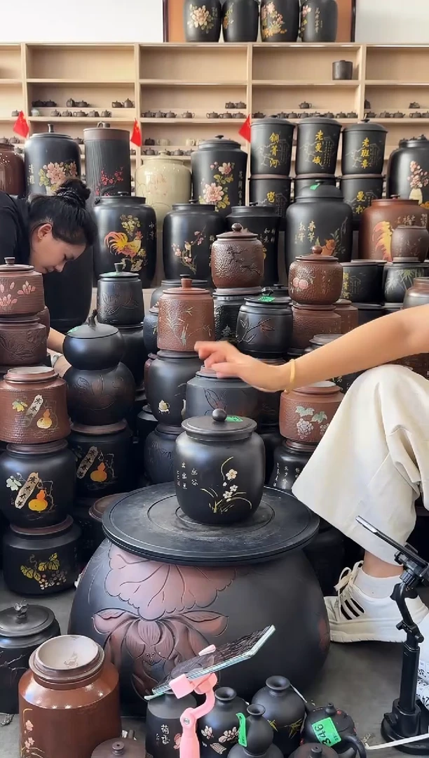 罐瑕疵茶叶罐  彩填冬瓜  912
