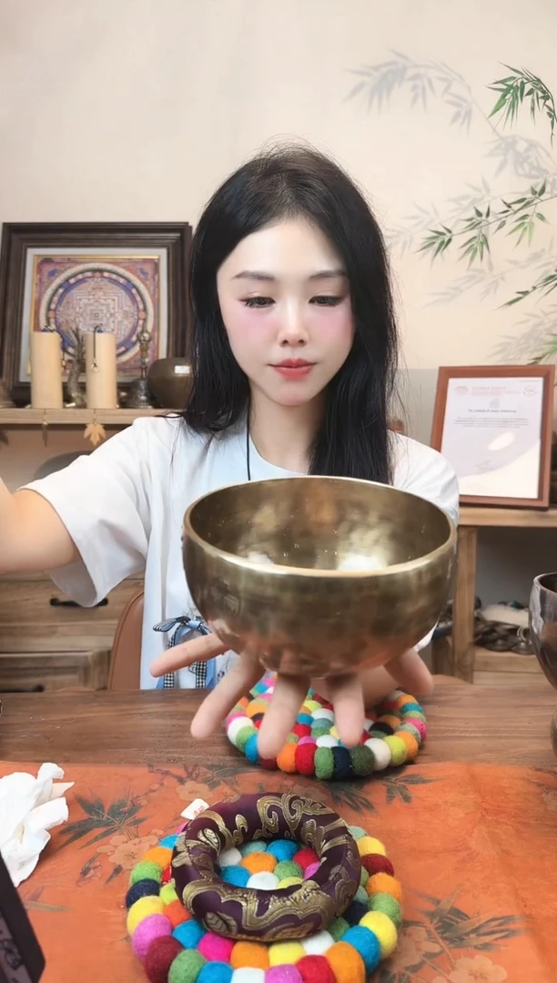 江**海满月 15cm E调 眉心轮