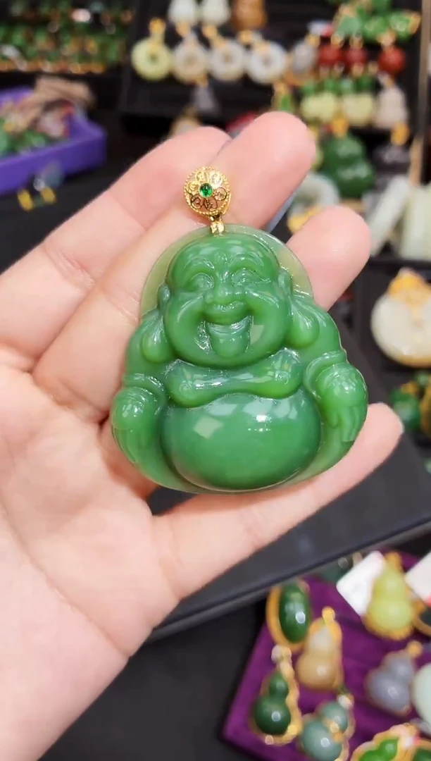 吊坠(赠链)18K金镶嵌和田玉多样性发一