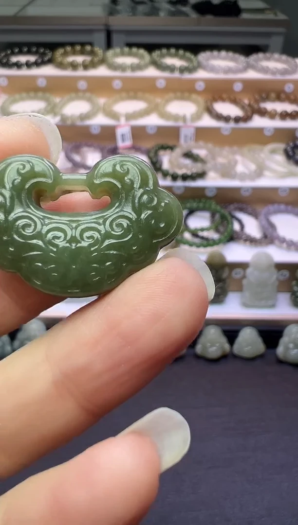 颈饰未镶嵌和田玉暮*定向4