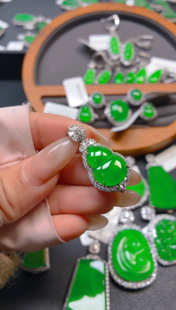 吊坠(不含链)银S925镶嵌翡翠1