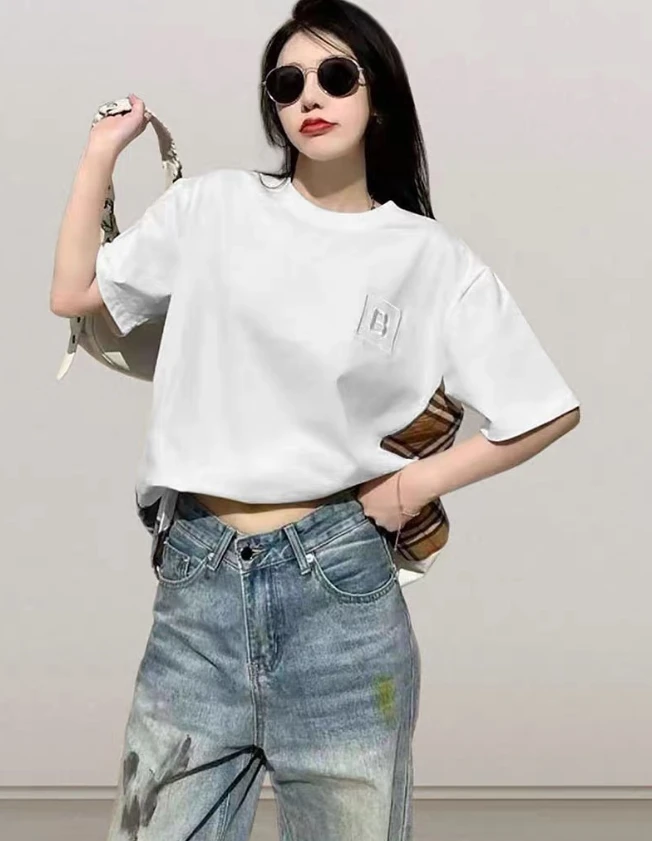未使用 BURBERRY/博柏利 娜娜专享 侧边格纹圆领短袖61553