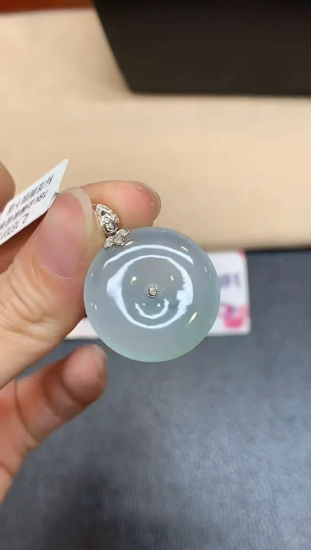 颈饰18K金镶嵌翡翠【无鉴赏期】平安扣【无服务费