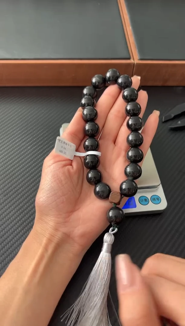 未镶嵌手串和田玉若羌微色差卡16